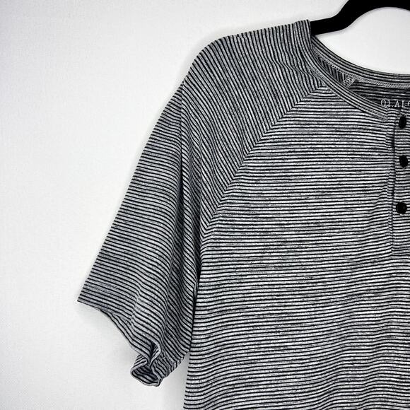 01. ALGO Performance quick dry moisture wicking UV SPF 40 Henley shirt Medium - Picture 5 of 11